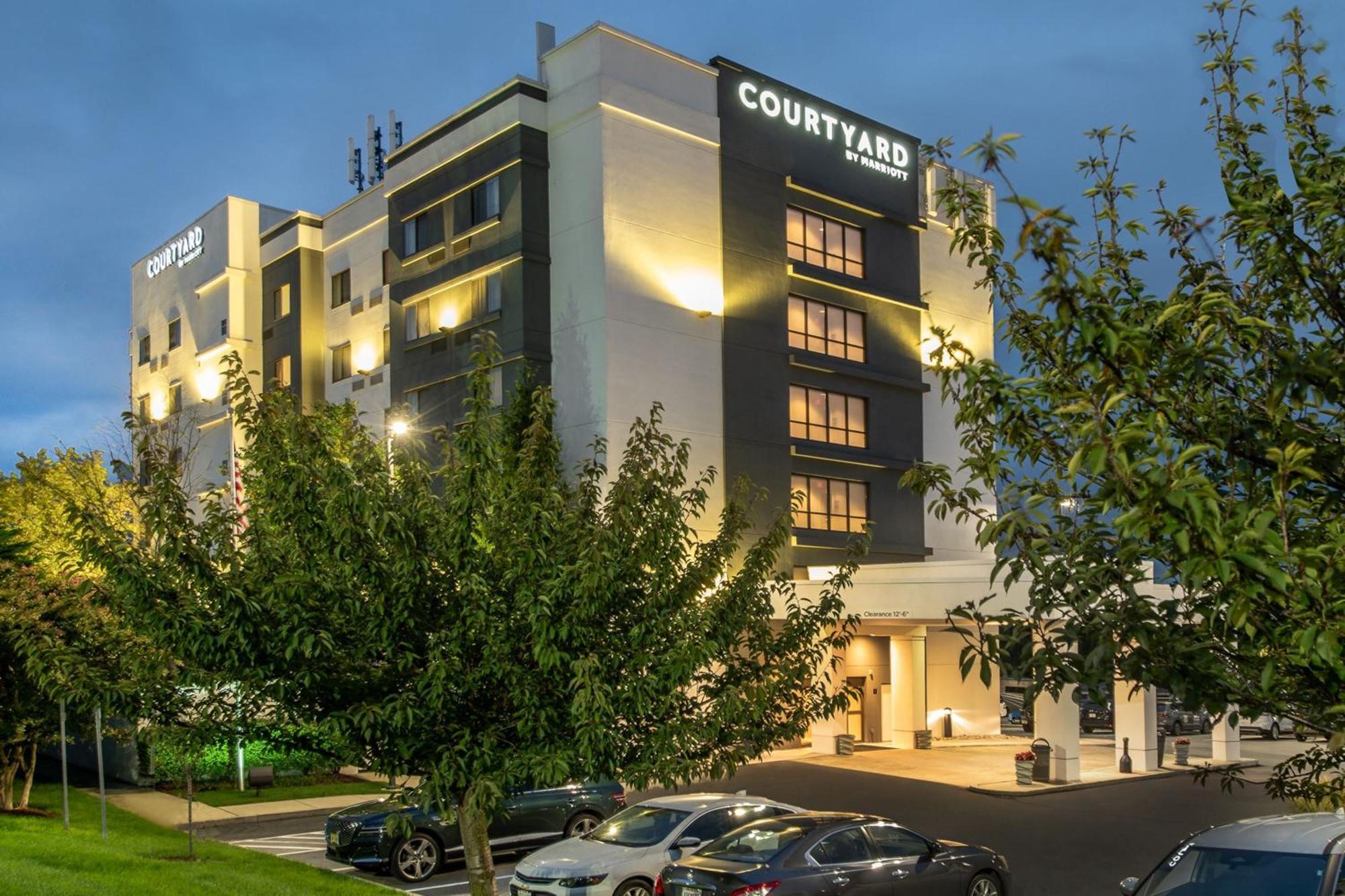 Courtyard By Marriott Hagerstown Hotel Exterior photo